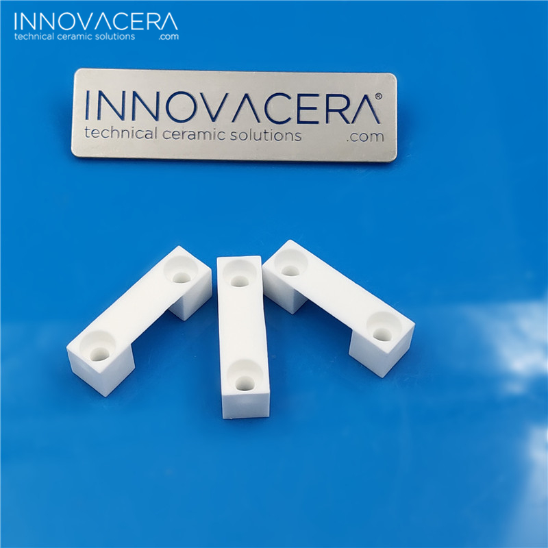 High-purity alumina precision ceramic parts are used for machine installation and semiconductor partsP90718-172756