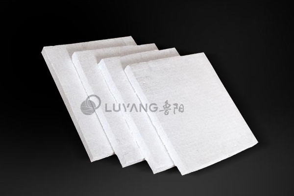 Ceramic fiber felt