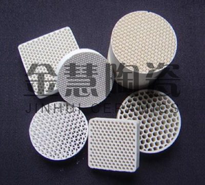 Honeycomb ceramic water dispenser