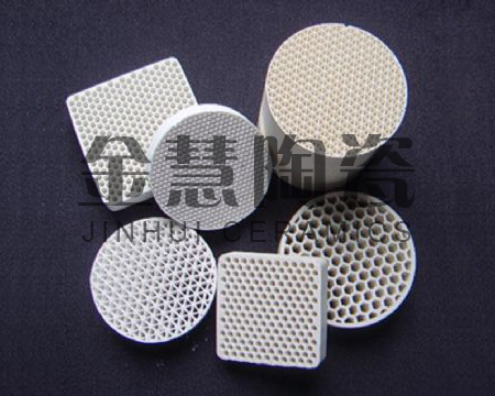 Honeycomb ceramic water dispenser