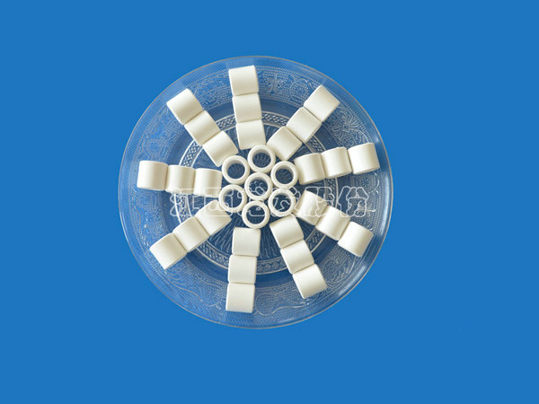 High alumina packing