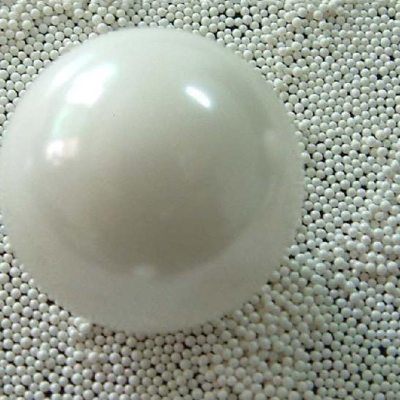 Zirconium silicate grinding beads
