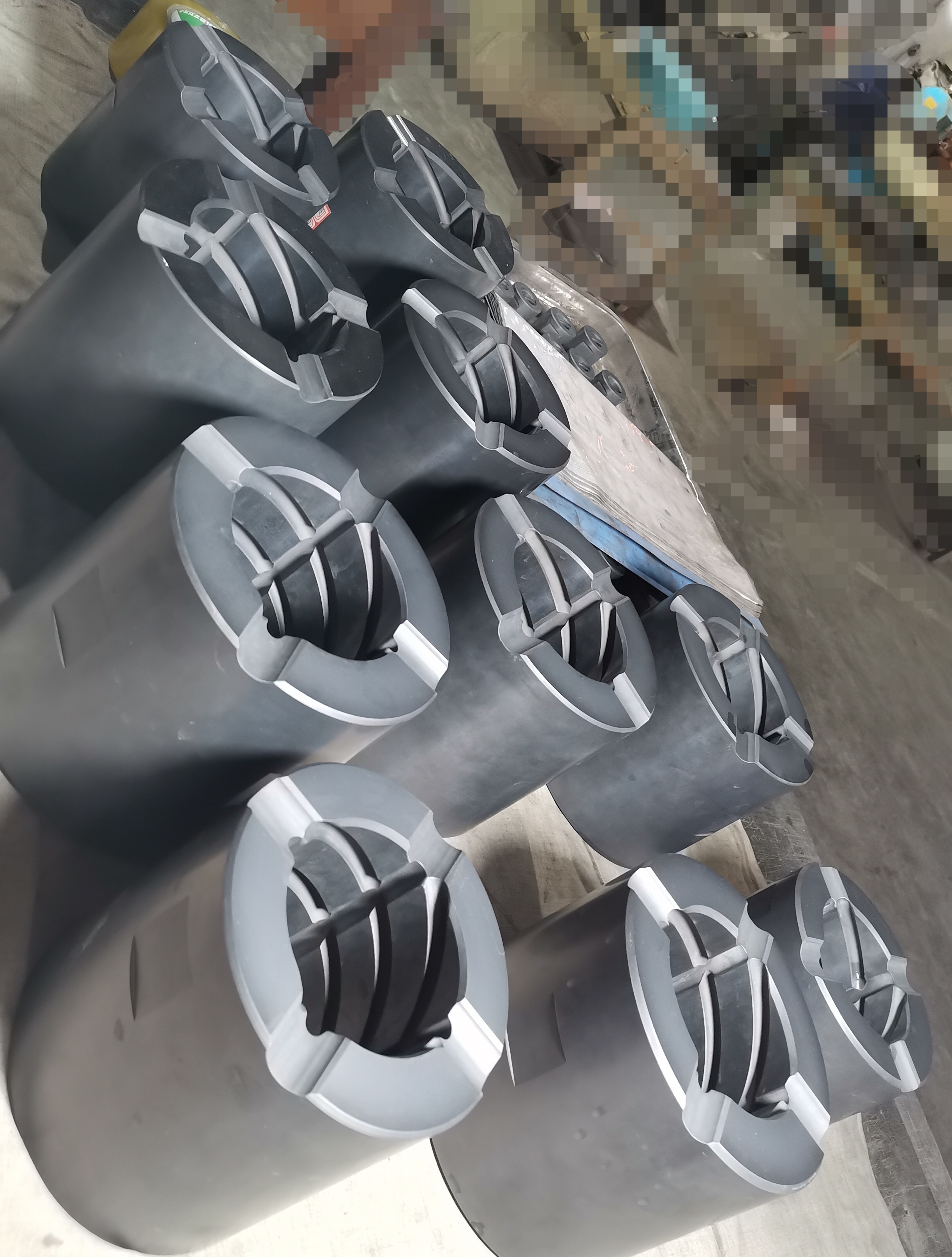 Pressuring Sintered Silicon Carbide (SSIC) Ceramic Spiral Bushing for Chemical Pump