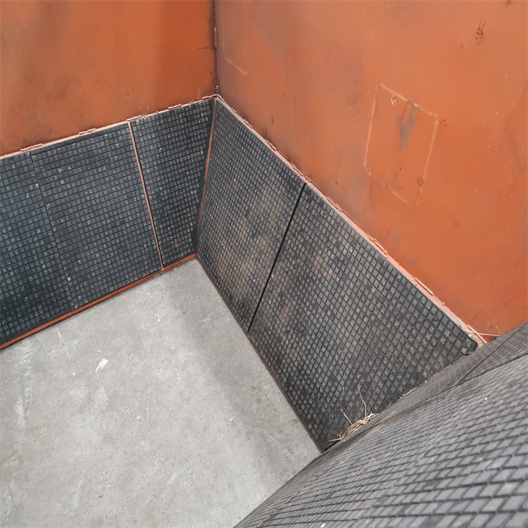 复合陶瓷耐磨衬板 三合一陶瓷耐磨衬板 抗冲击耐磨衬板 高铝瓷片衬板 淄博齐佳7ee9e5d928fc4ed6c1785aff39d79f2