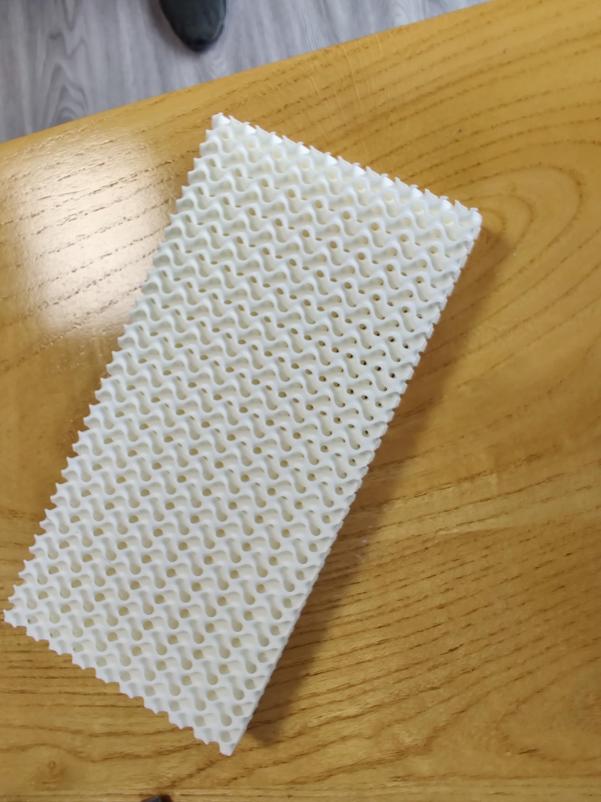 氧化锆过滤板 陶瓷3d打印 氧化锆打印过滤板 3D陶瓷打印f83eac7cb82f14a9a3ddb473bf0ce326