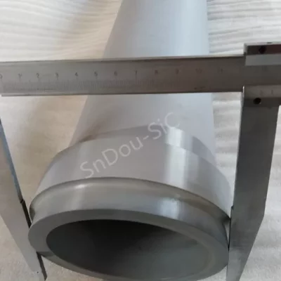 Si3N4 SiC / NSiC Immersion Tube with 1450C for molten Aluminum, Zinc, Copper furnaces