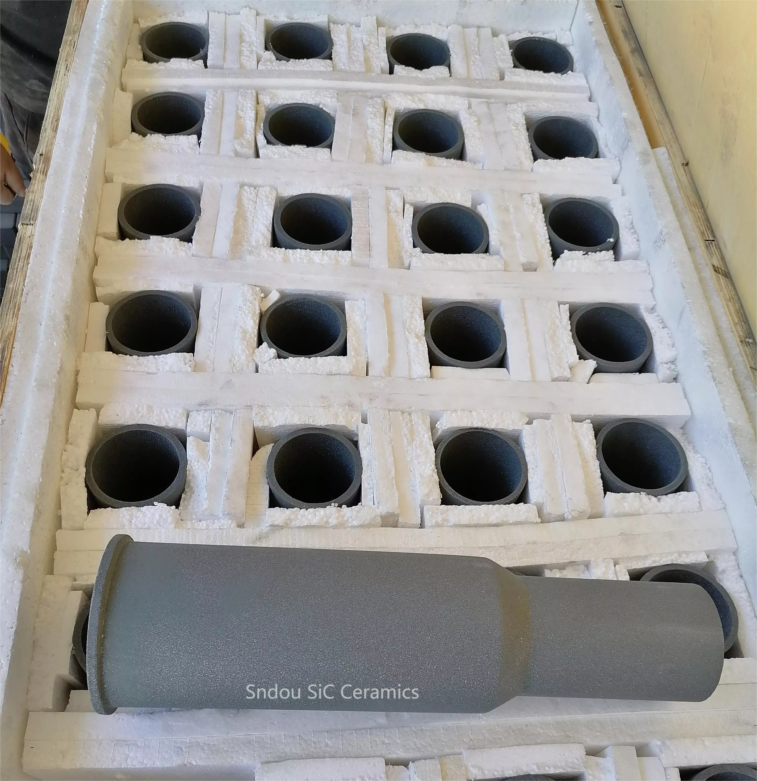 RSiC Burner Nozzles / Lances / Cones / Flame Tubes by Recrystallized SiC Ceramicceradir_3293