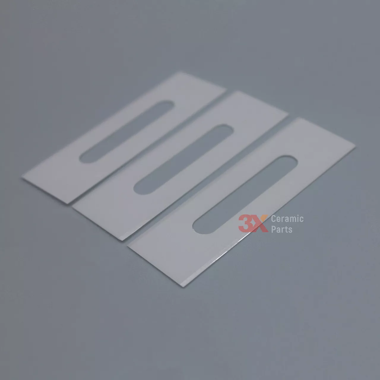 厚度0.2mm0.3mm0.5mm1mm氧化锆陶瓷打孔刀片98
