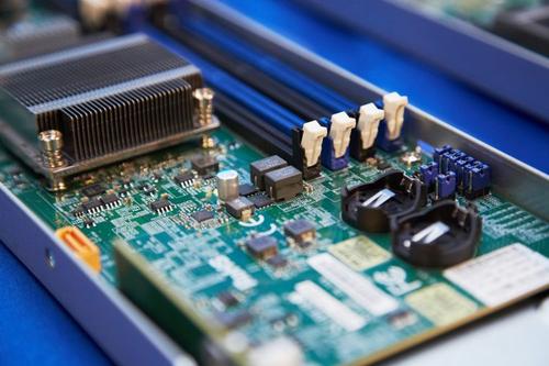 客户增加下单、电容超预期！ 日本电子零件厂订单急增