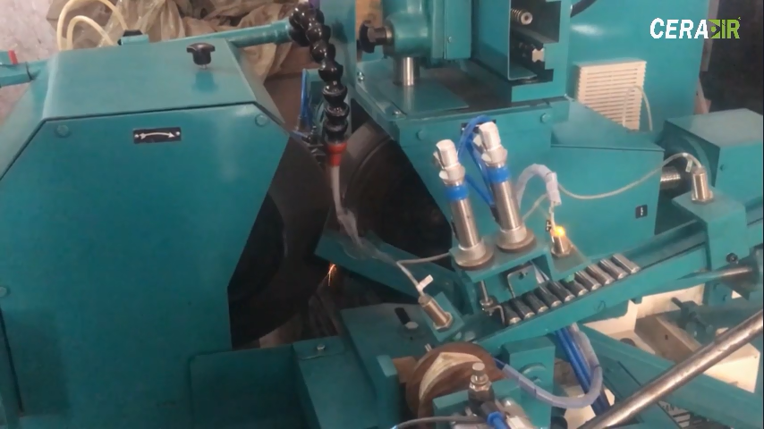 Laxman 3 Axis CNC Centerless Grinding machine with auto load and unload